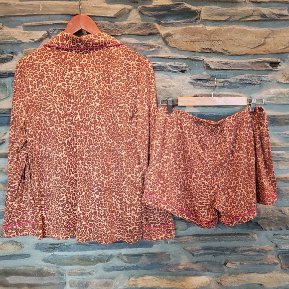 Nordstrom Animal Print Pajama set Medium - Picture 6 of 6